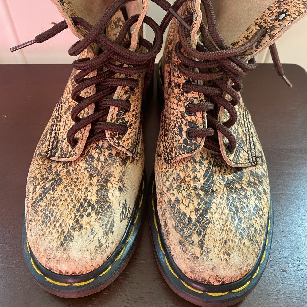 Doc Martens Vintage 1460 Pascal Python Boots